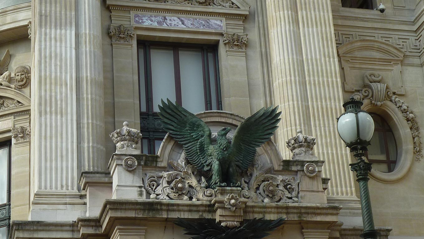 Fensterfront in Paris